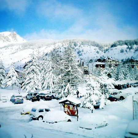 Hotel Las Donnas, オロン エクステリア 写真