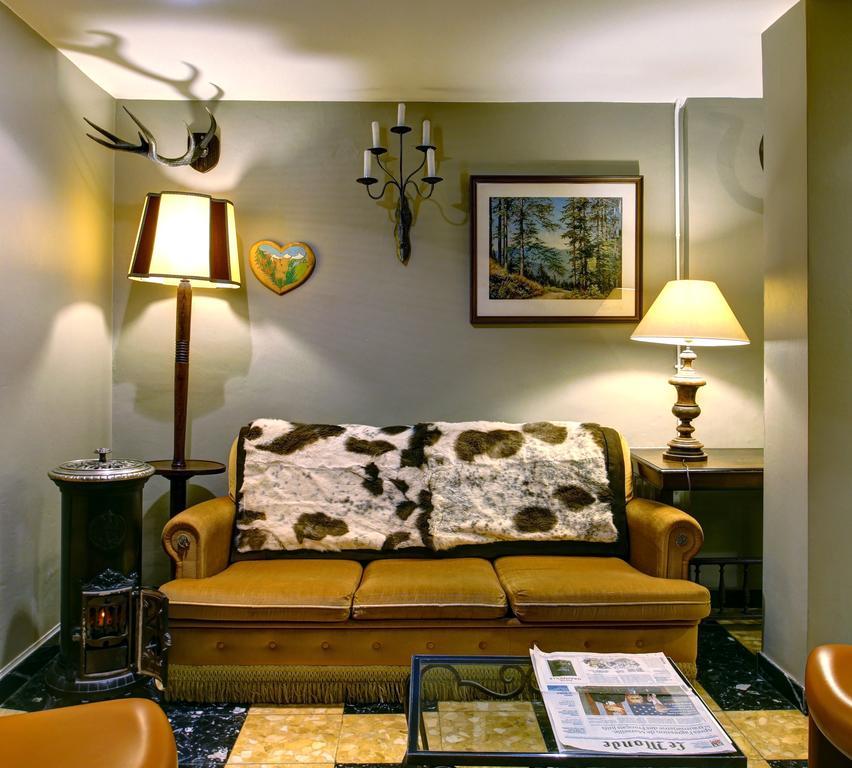 Hotel Las Donnas, オロン エクステリア 写真
